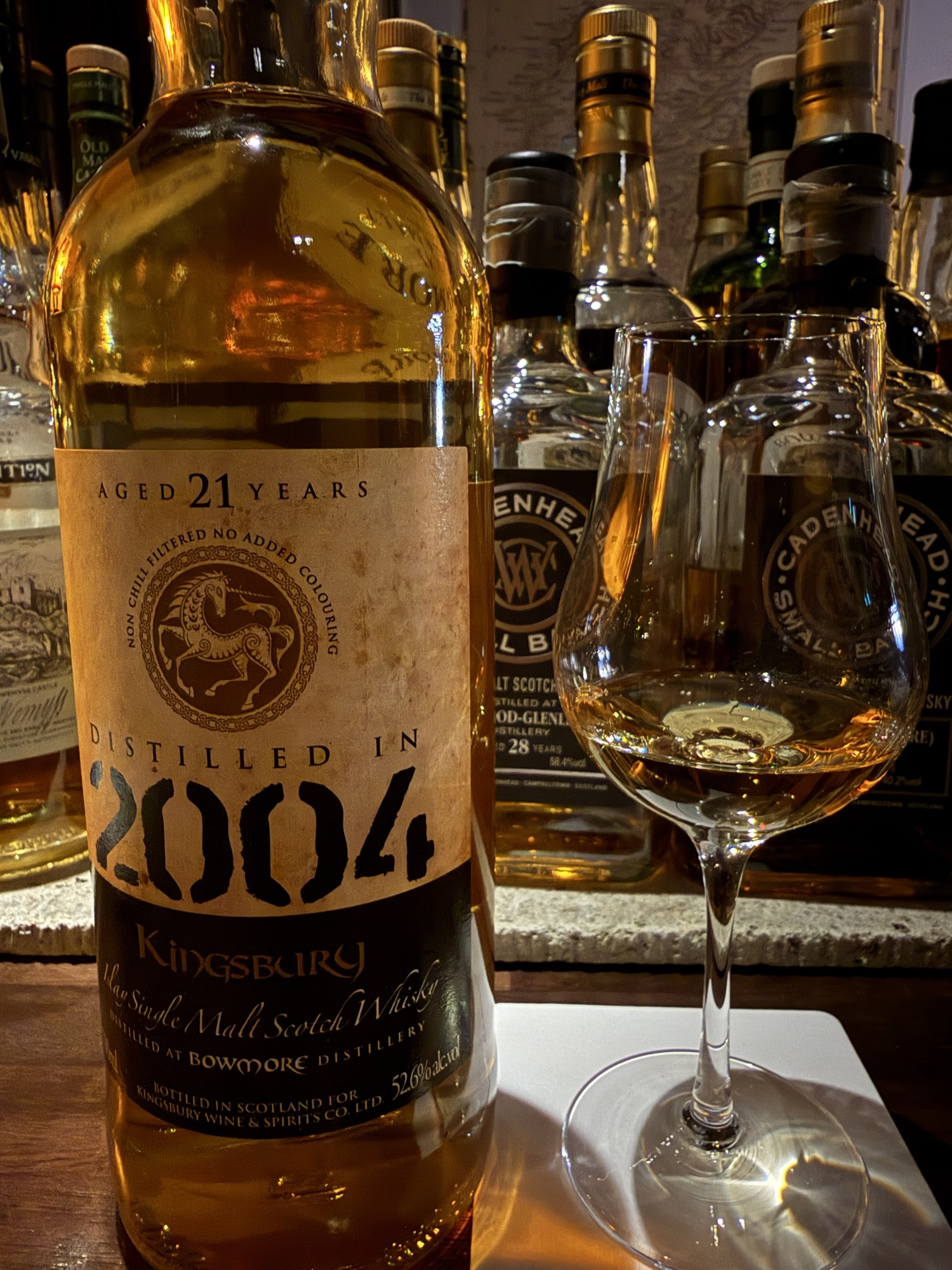 ボウモア21年 2004 キングスバリー ゴールド 52.6% 700ml ボウモア 21年 2004 キングスバリー ゴールド 52.6% | 小山市バー